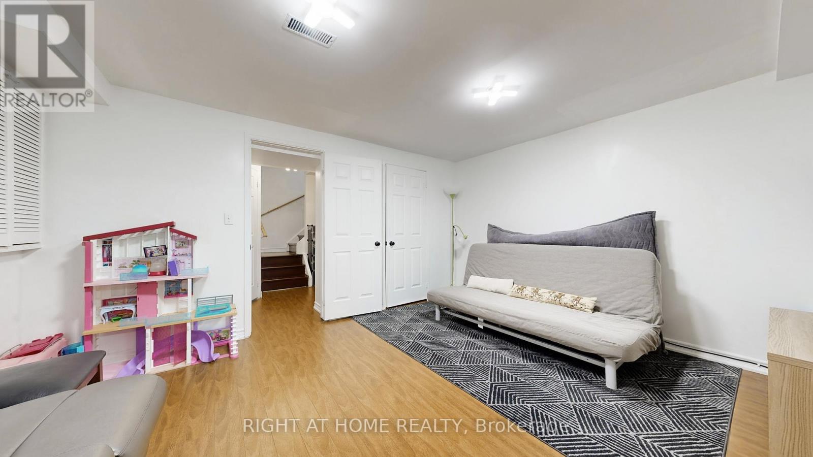 559 Walpole Crescent, Newmarket (Stonehaven-Wyndham), Ontario  L3X 2B5 - Photo 35 - N12925084