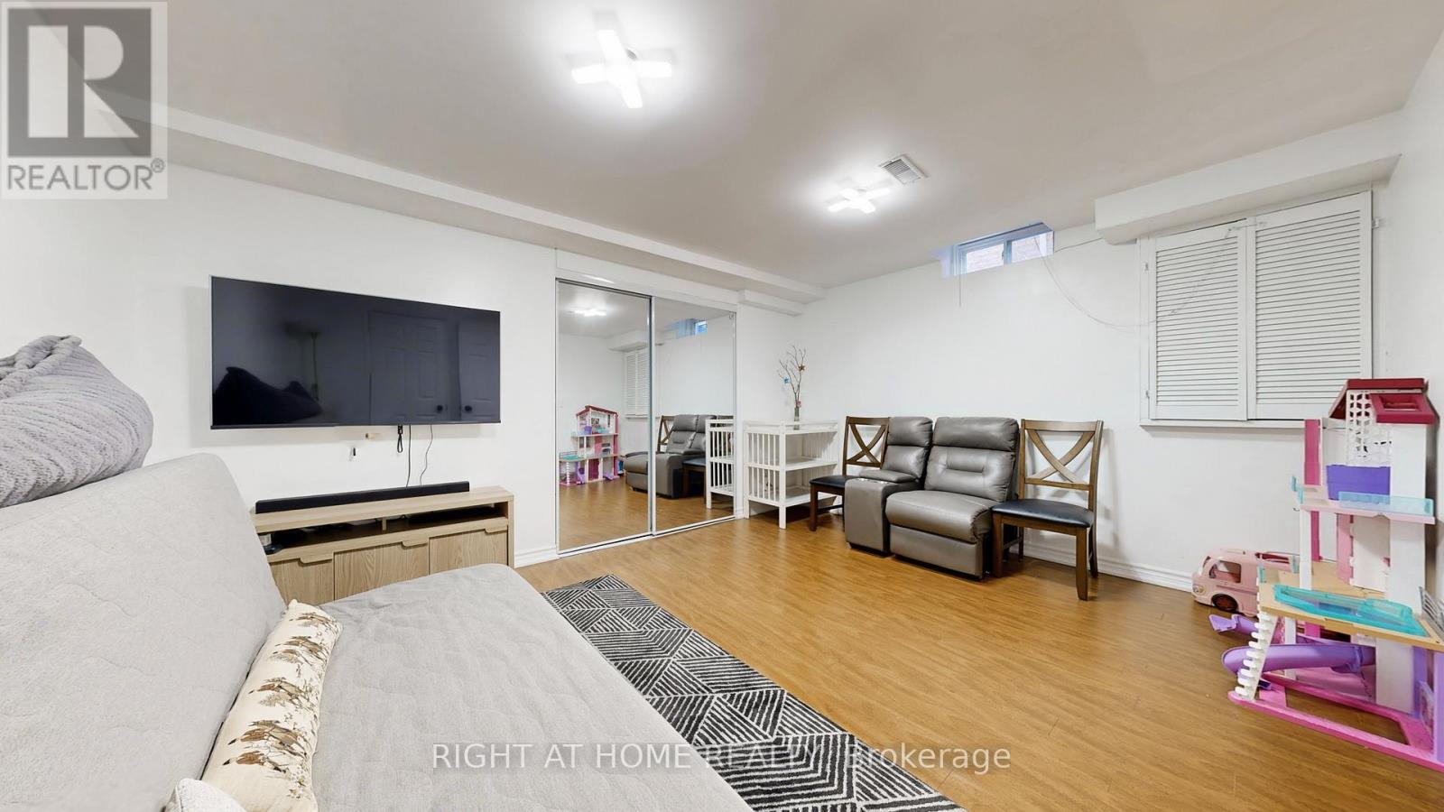 559 Walpole Crescent, Newmarket (Stonehaven-Wyndham), Ontario  L3X 2B5 - Photo 36 - N12925084