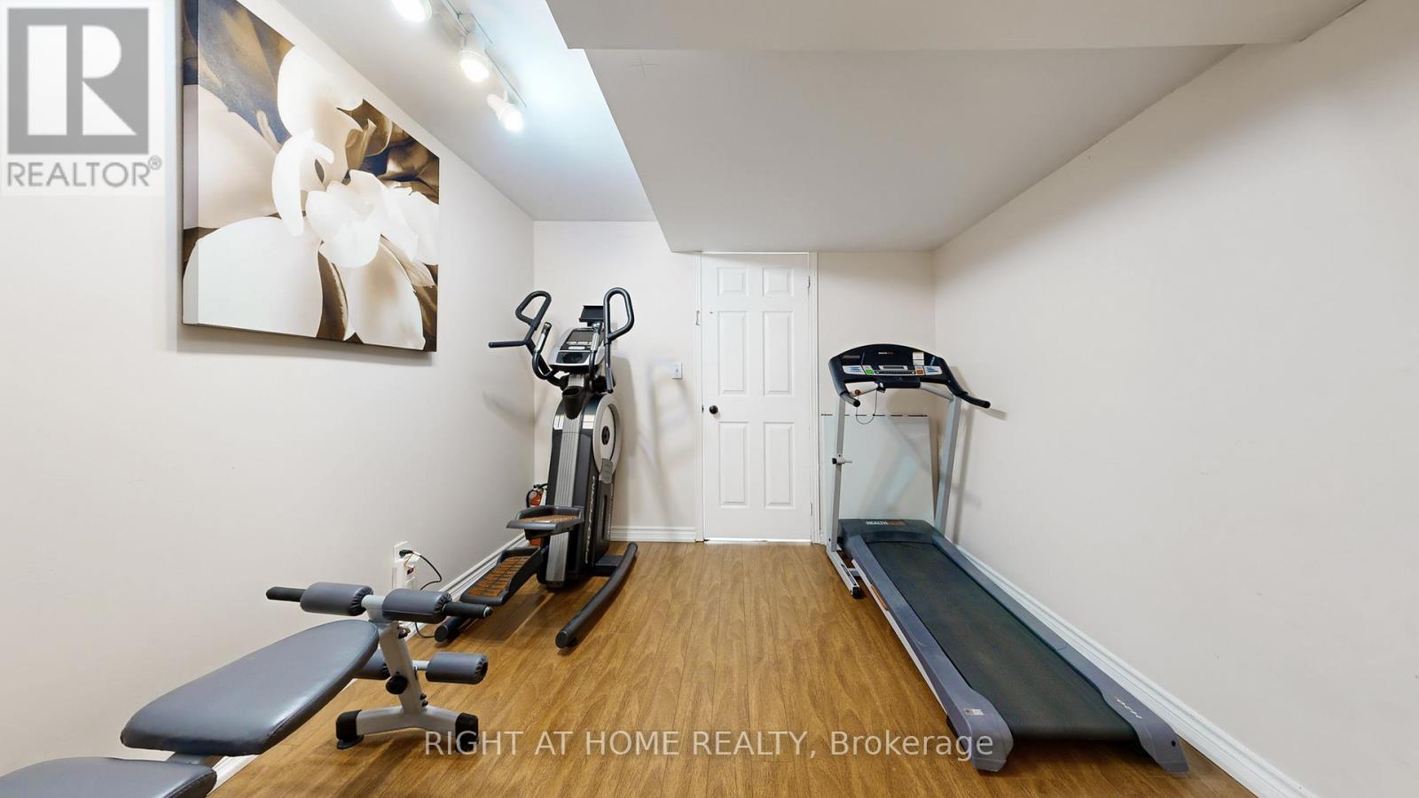 559 Walpole Crescent, Newmarket (Stonehaven-Wyndham), Ontario  L3X 2B5 - Photo 39 - N12925084