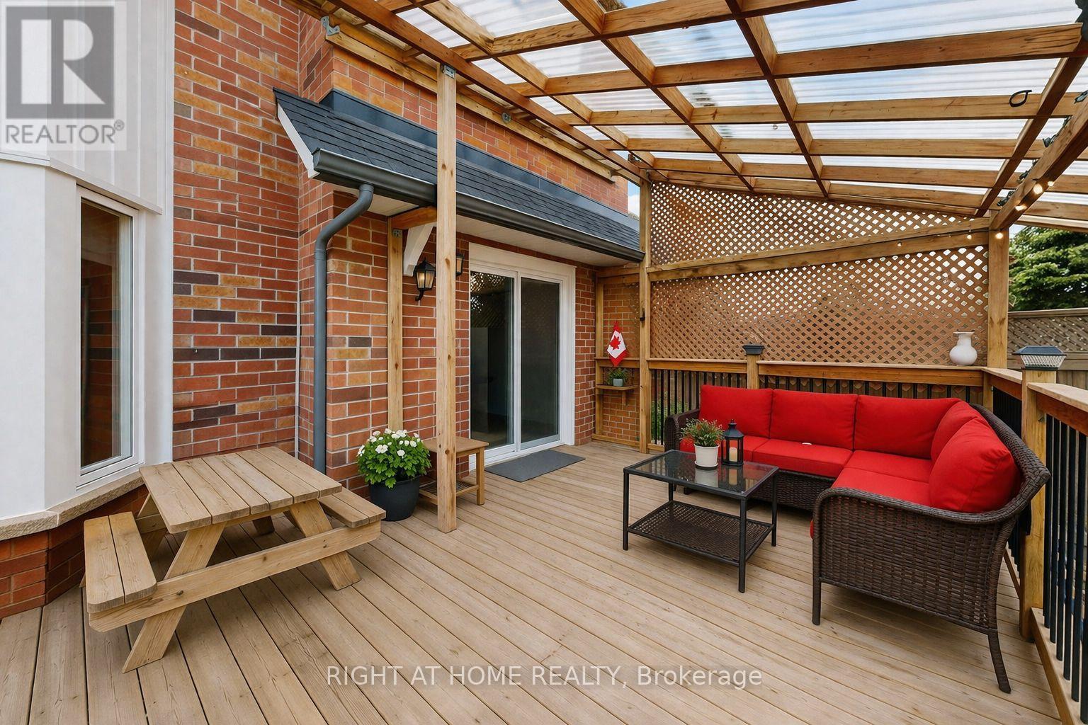 559 Walpole Crescent, Newmarket (Stonehaven-Wyndham), Ontario  L3X 2B5 - Photo 42 - N12925084