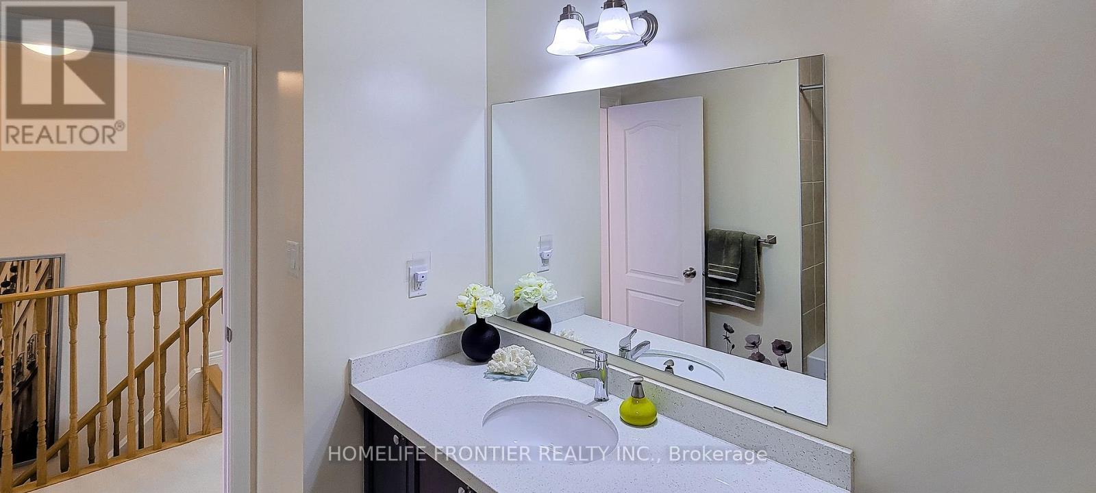 43 Sundragon Trail, Bradford West Gwillimbury (Bradford), Ontario  L3Z 0H4 - Photo 32 - N12925160