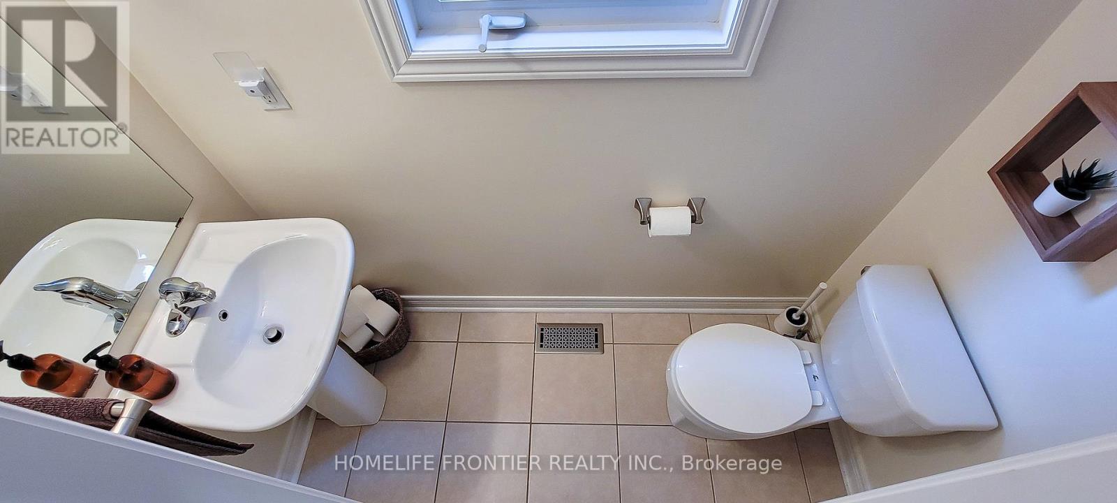 43 Sundragon Trail, Bradford West Gwillimbury (Bradford), Ontario  L3Z 0H4 - Photo 35 - N12925160