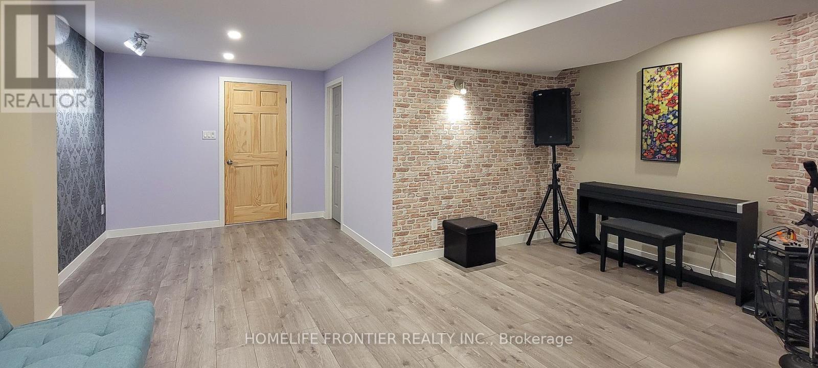 43 Sundragon Trail, Bradford West Gwillimbury (Bradford), Ontario  L3Z 0H4 - Photo 38 - N12925160