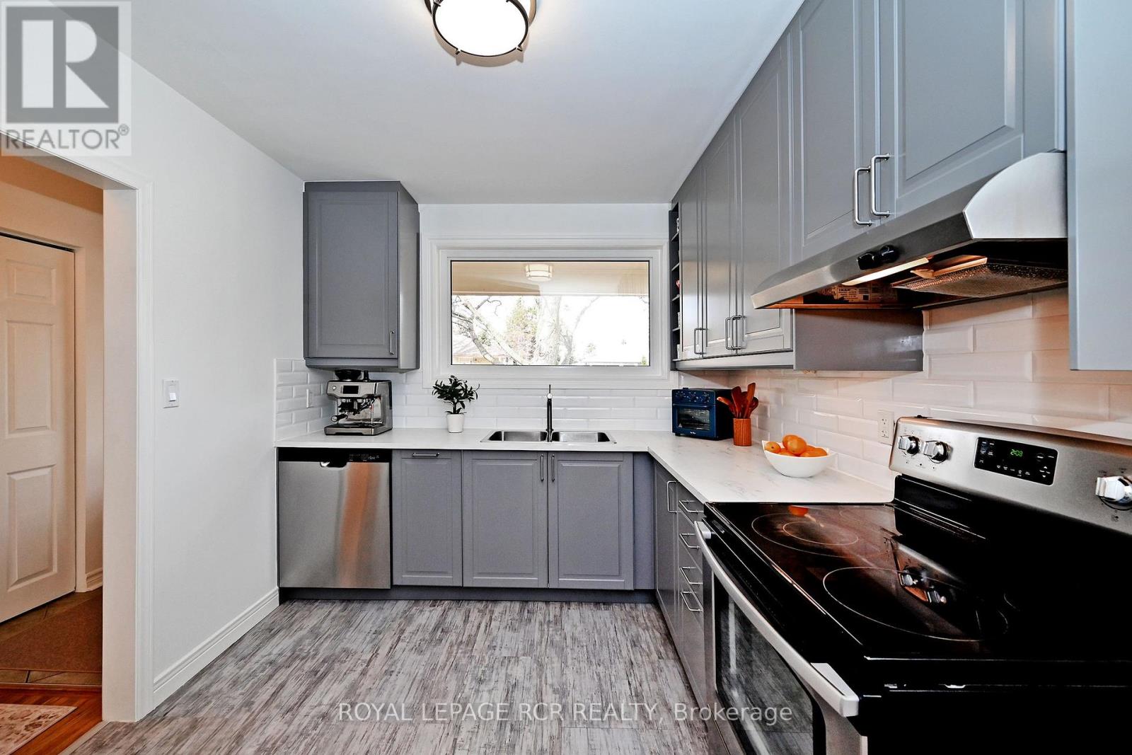 87 Richardson Drive, Aurora (Aurora Highlands), Ontario  L4G 1Z4 - Photo 16 - N12925210