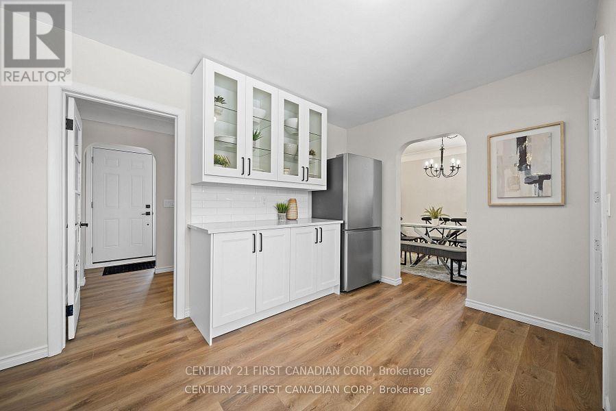 21 Beverly Road, Brantford, Ontario  N3S 6W6 - Photo 25 - X12924812