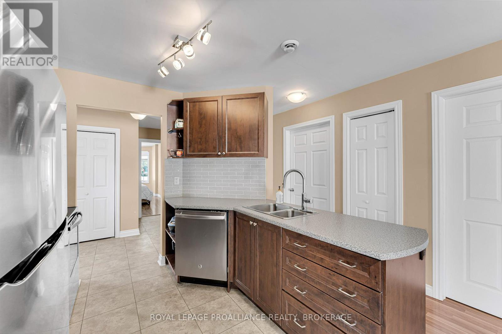 78 Butler Street, Kingston, Ontario K7K 5A4 - Photo 13 - X12925196