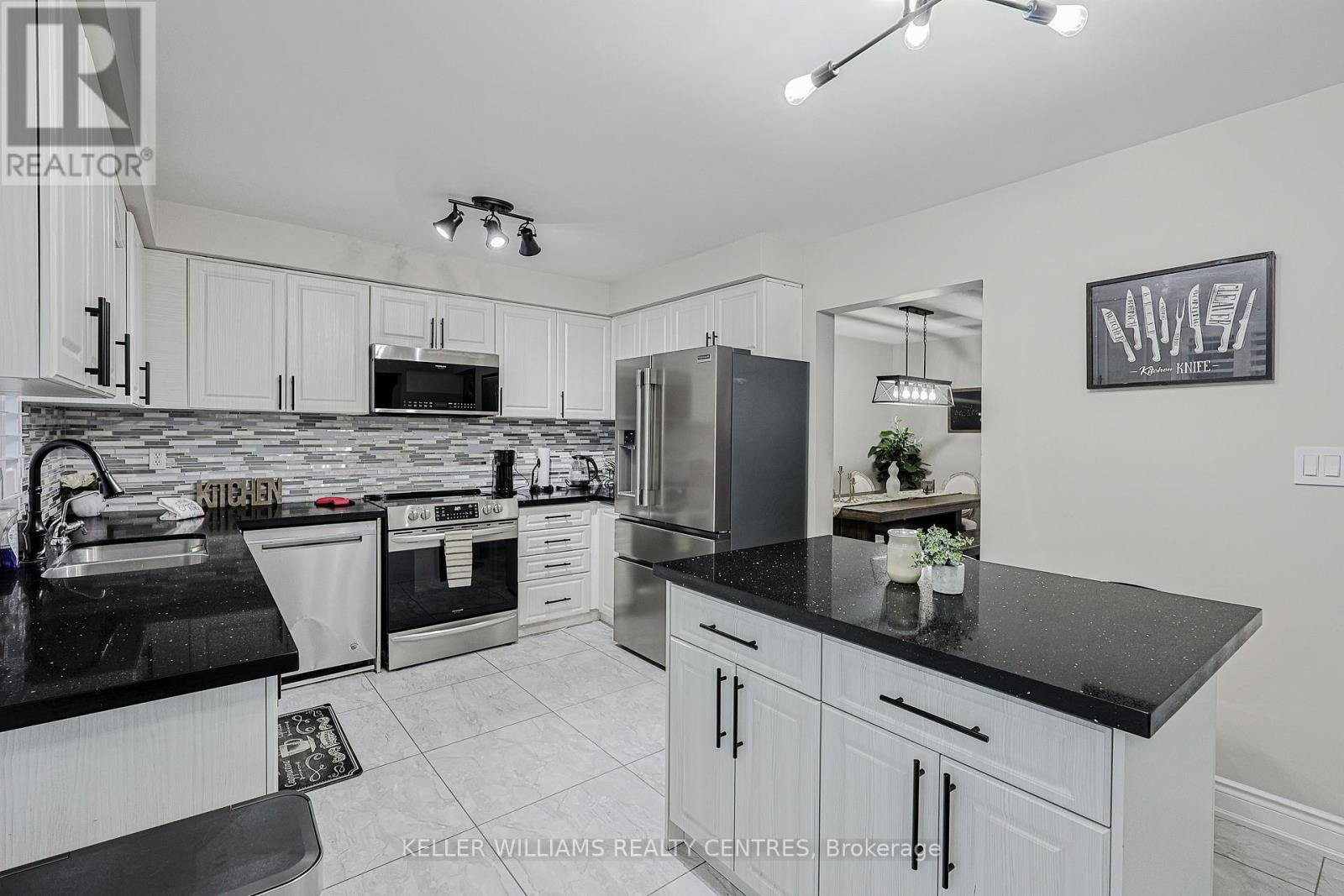 325 Marshall Crescent, Orangeville, Ontario  L9W 4Y3 - Photo 8 - W12925092