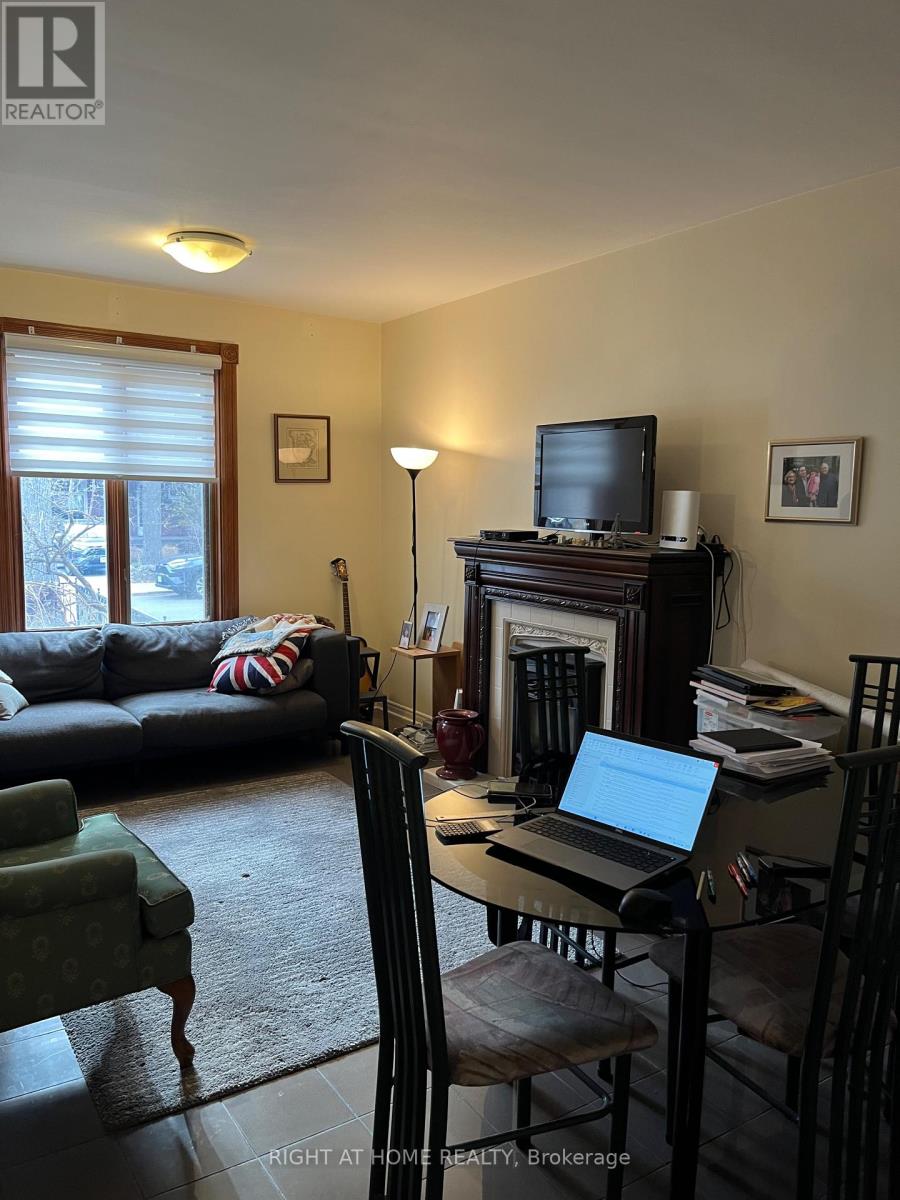 157 Medland Street, Toronto (Junction Area), Ontario  M6P 2N4 - Photo 3 - W12925104