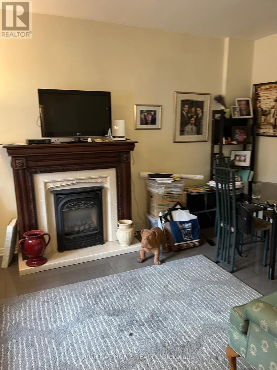 157 Medland Street, Toronto (Junction Area), Ontario  M6P 2N4 - Photo 5 - W12925104