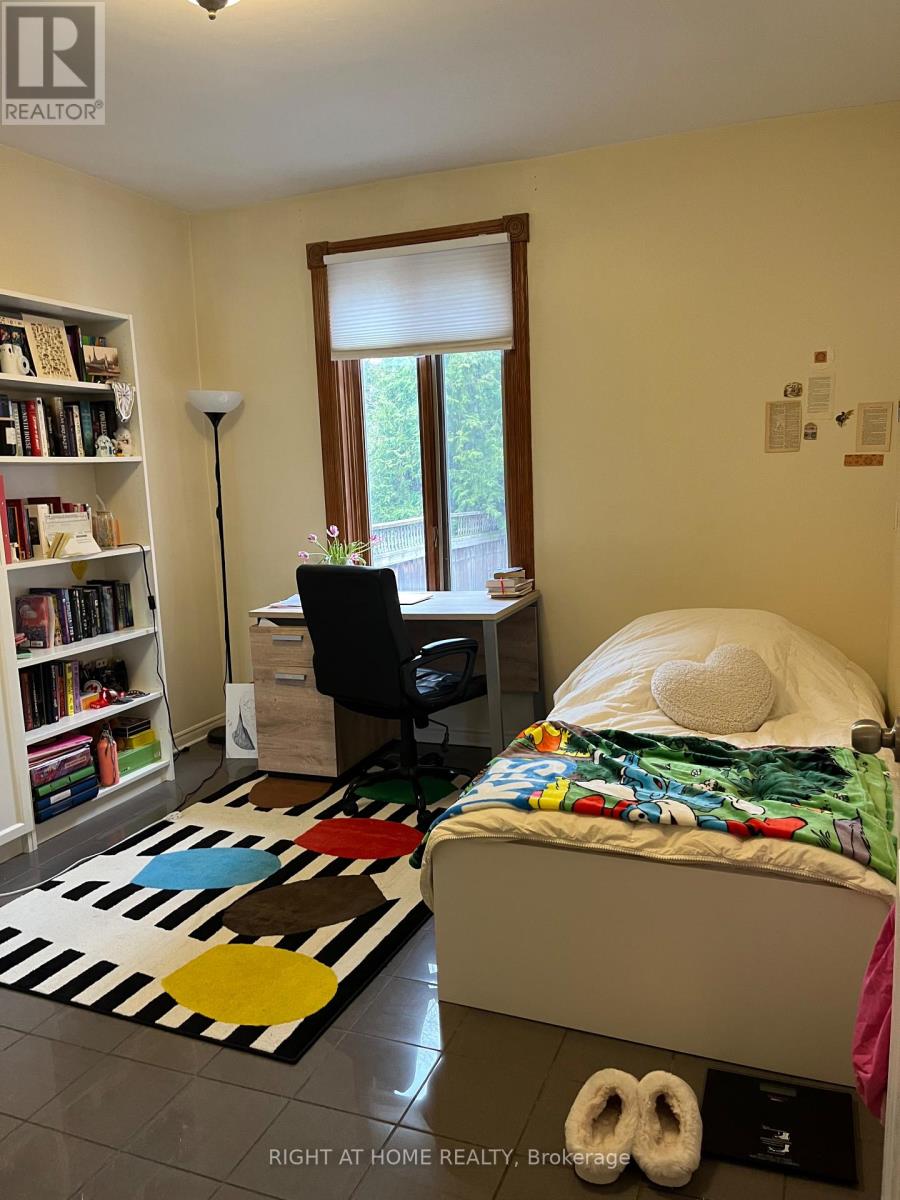 157 Medland Street, Toronto (Junction Area), Ontario  M6P 2N4 - Photo 6 - W12925104