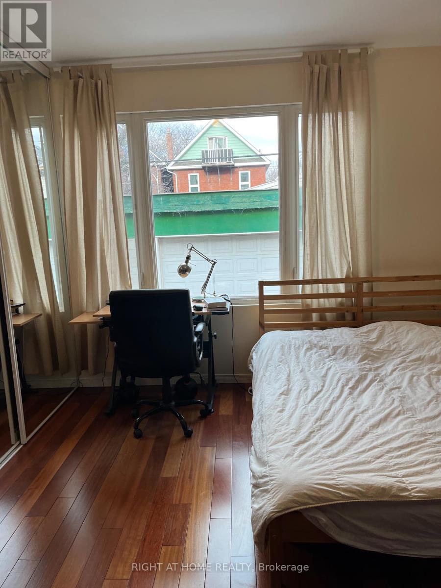 157 Medland Street, Toronto (Junction Area), Ontario  M6P 2N4 - Photo 7 - W12925104