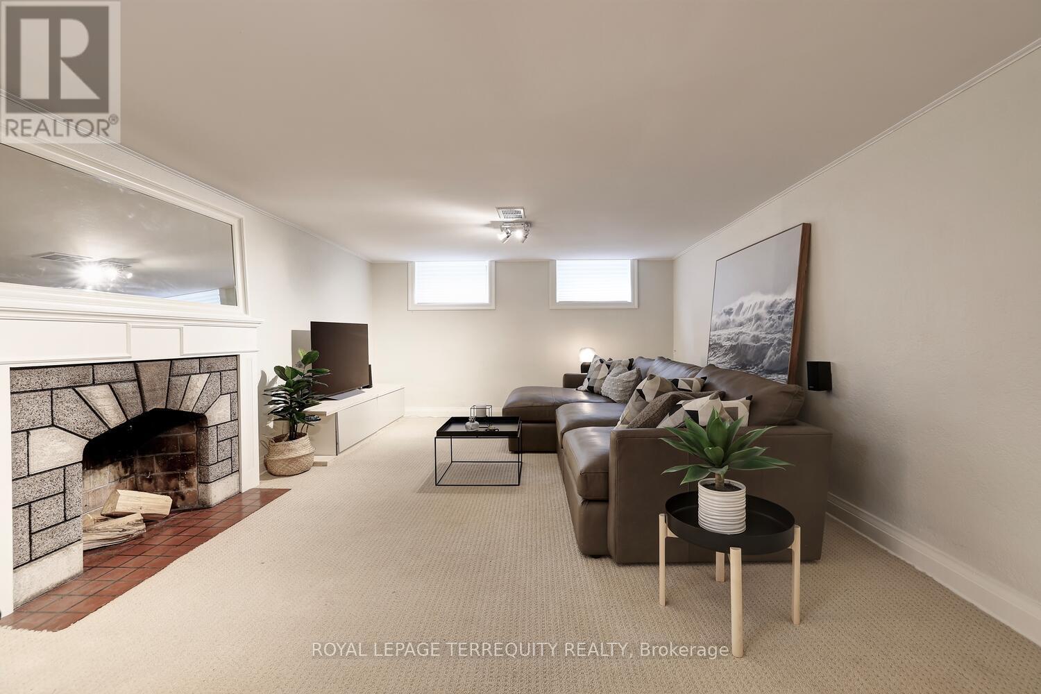 20 Elderidge Avenue, Toronto (Stonegate-Queensway), Ontario  M8Y 2C5 - Photo 31 - W12925110