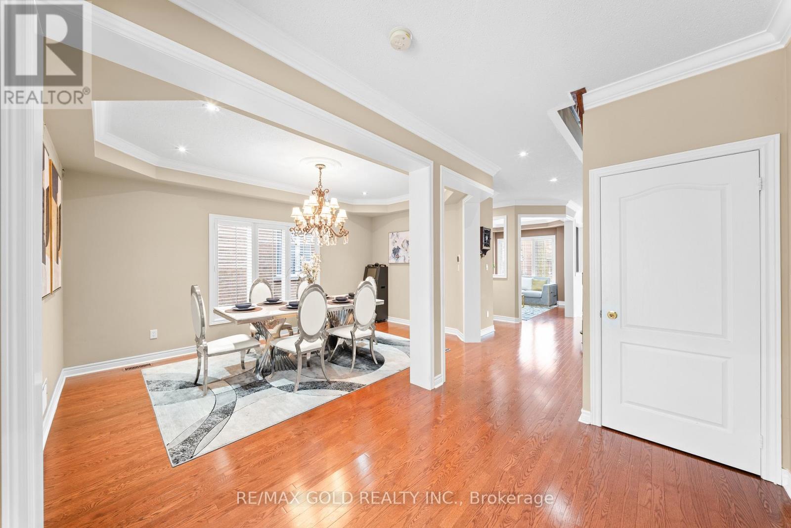 14 Crevice Gate, Brampton, Ontario  L6R 2X5 - Photo 10 - W12925112