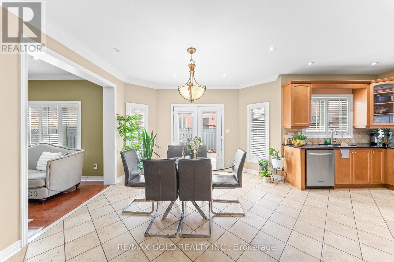 14 Crevice Gate, Brampton, Ontario  L6R 2X5 - Photo 12 - W12925112