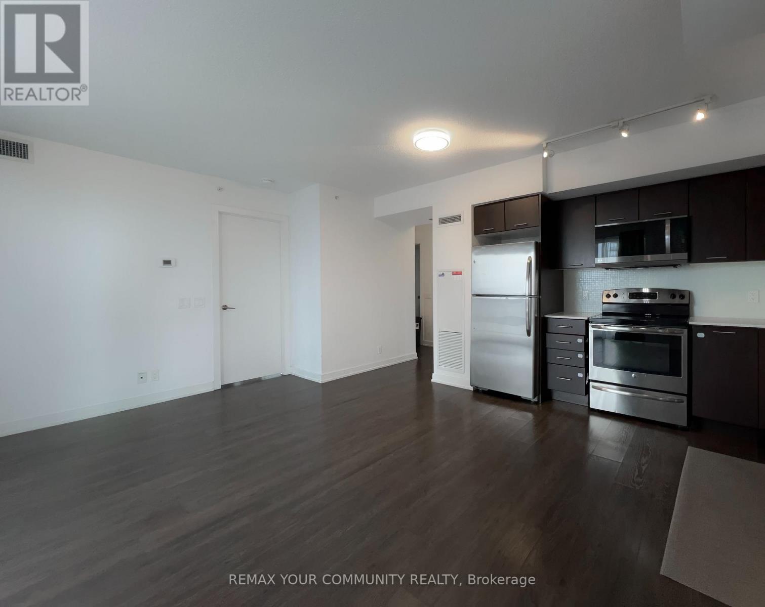 1109 - 2220 Lake Shore Boulevard W, Toronto, Ontario  M8V 0C1 - Photo 4 - W12925126