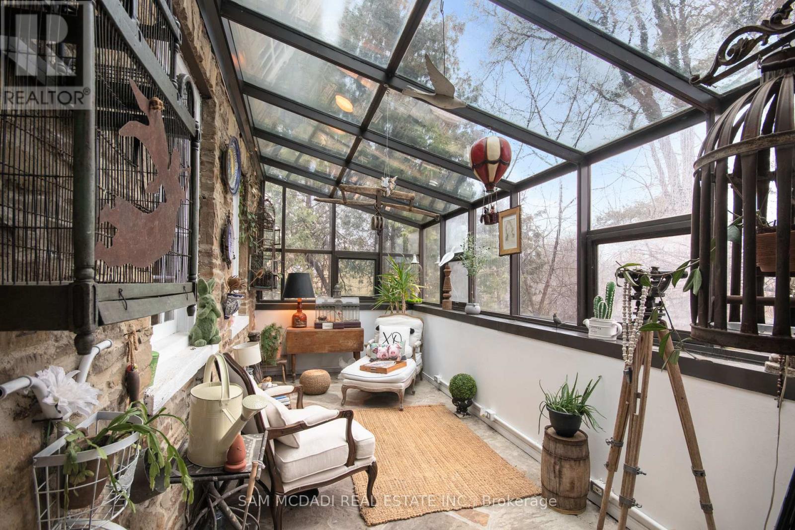 85 Yorkleigh Avenue, Toronto, Ontario  M9P 1Y3 - Photo 12 - W12925144