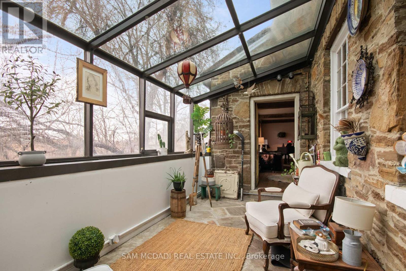 85 Yorkleigh Avenue, Toronto, Ontario  M9P 1Y3 - Photo 13 - W12925144