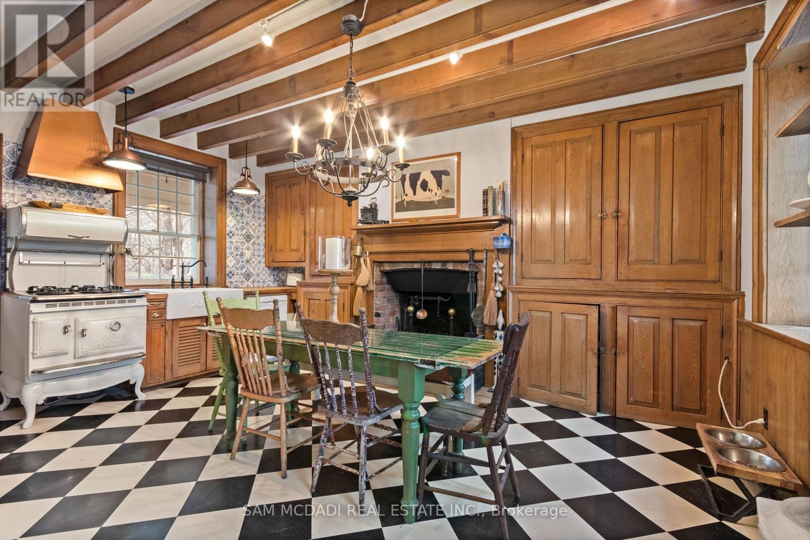 85 Yorkleigh Avenue, Toronto, Ontario  M9P 1Y3 - Photo 14 - W12925144