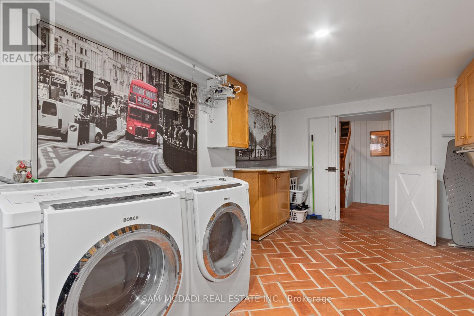 85 Yorkleigh Avenue, Toronto, Ontario  M9P 1Y3 - Photo 25 - W12925144