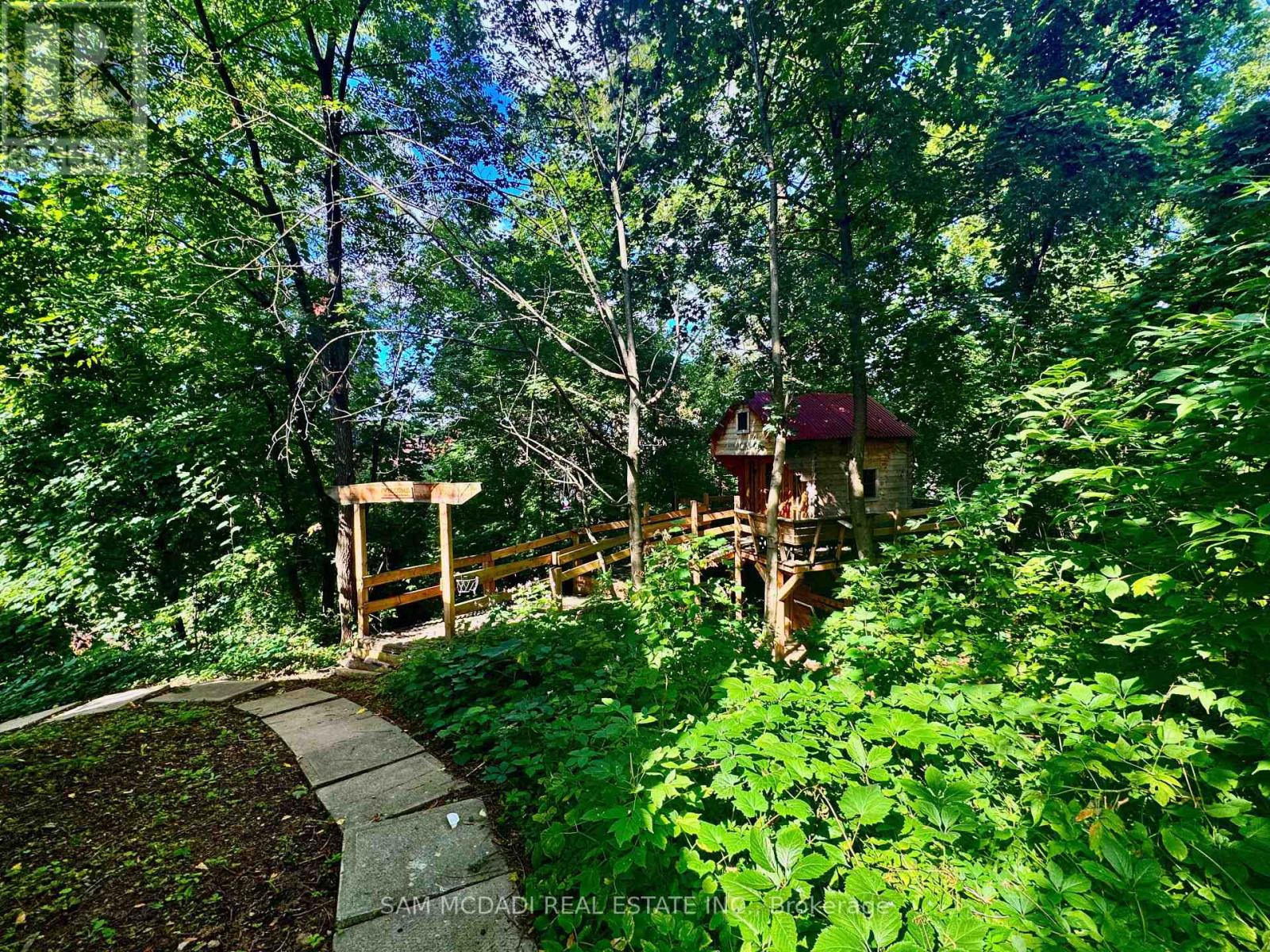 85 Yorkleigh Avenue, Toronto, Ontario  M9P 1Y3 - Photo 38 - W12925144