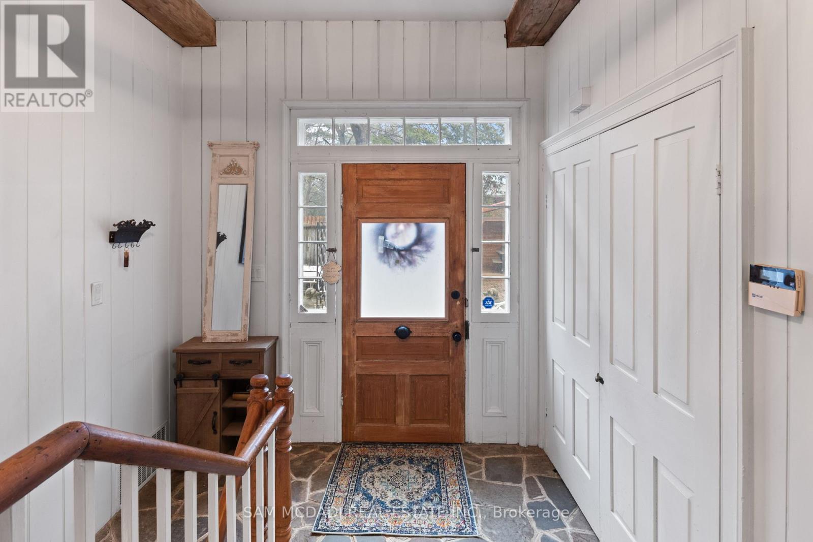 85 Yorkleigh Avenue, Toronto, Ontario  M9P 1Y3 - Photo 5 - W12925144