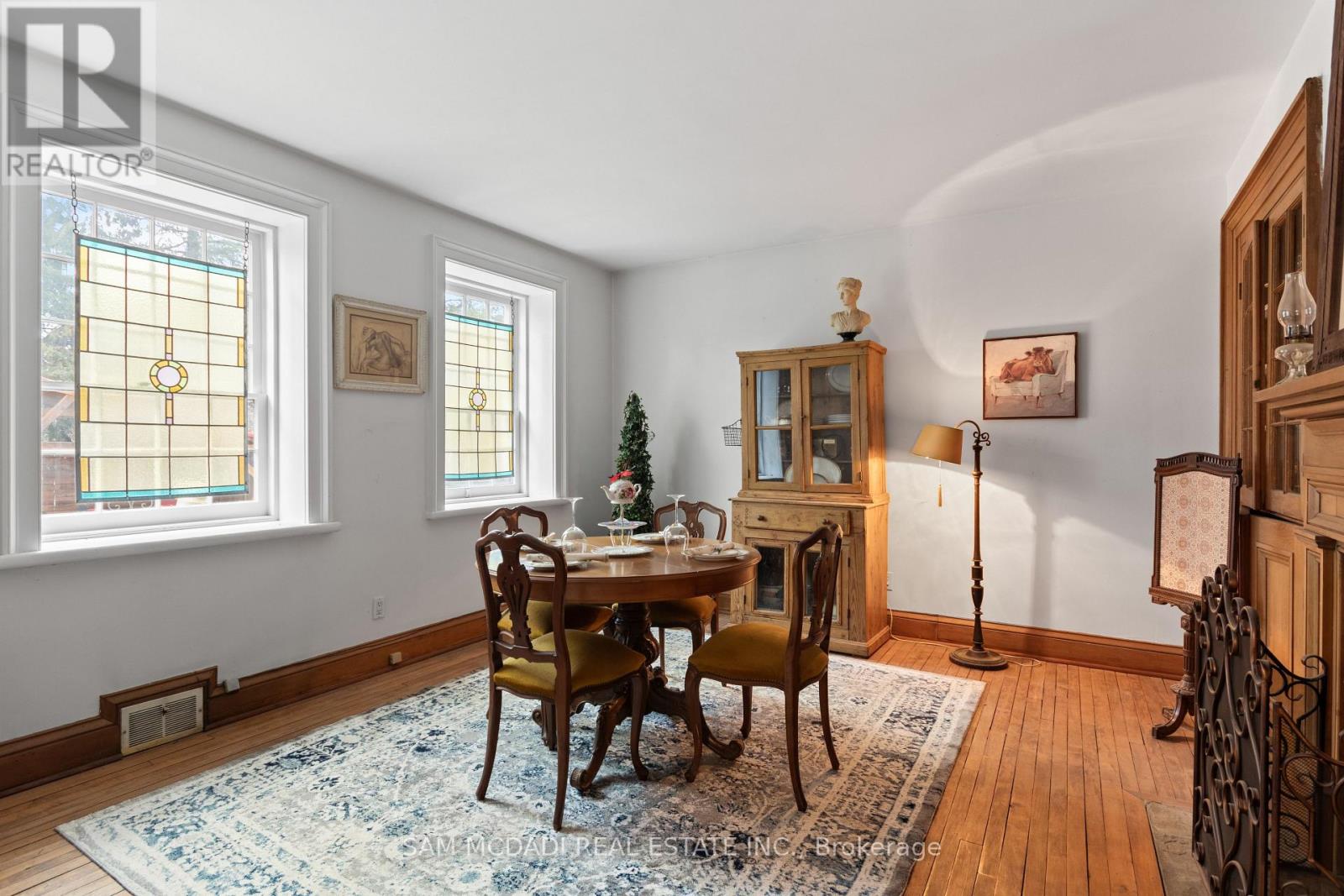 85 Yorkleigh Avenue, Toronto, Ontario  M9P 1Y3 - Photo 7 - W12925144