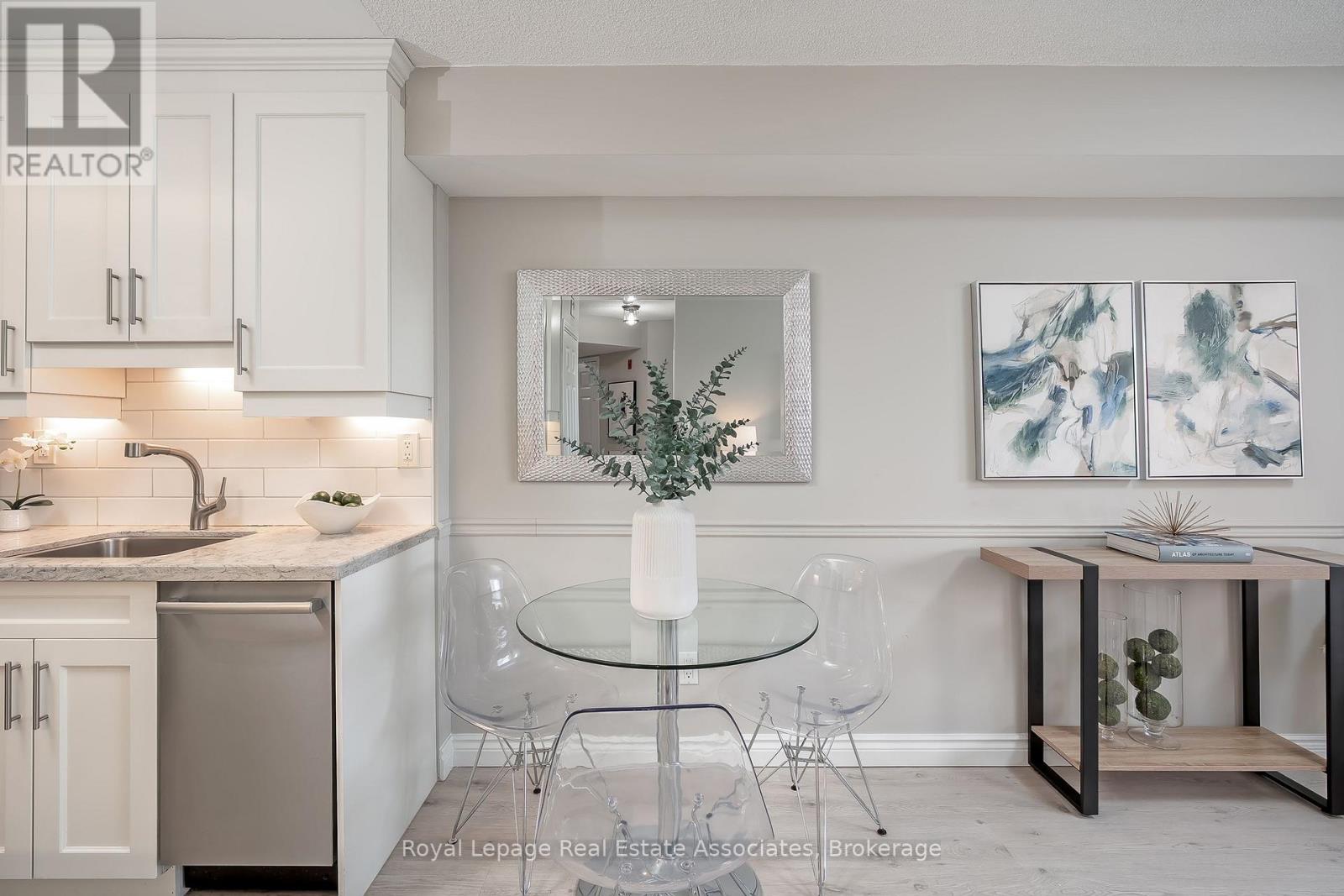 308 - 32 Tannery Street, Mississauga, Ontario L5M 6T6 - Photo 9 - W12925182