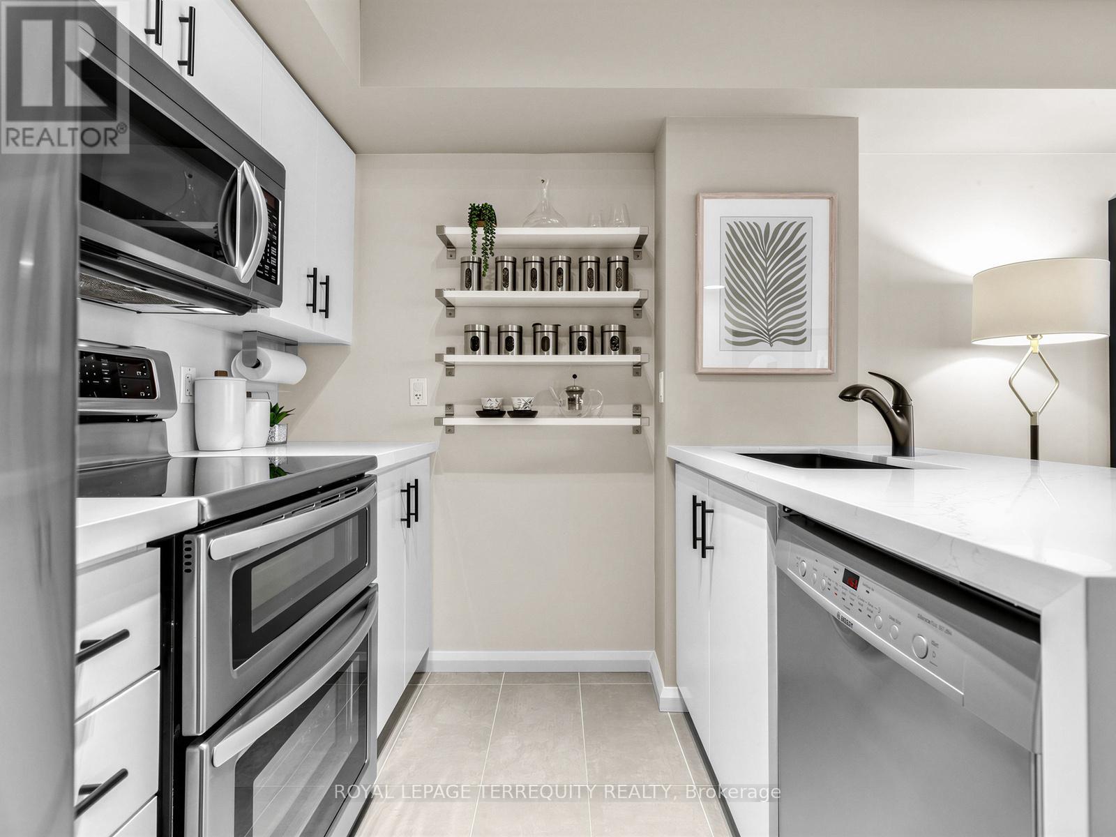 301 - 60 Joe Shuster Way, Toronto, Ontario  M6K 1Y8 - Photo 11 - W12925186