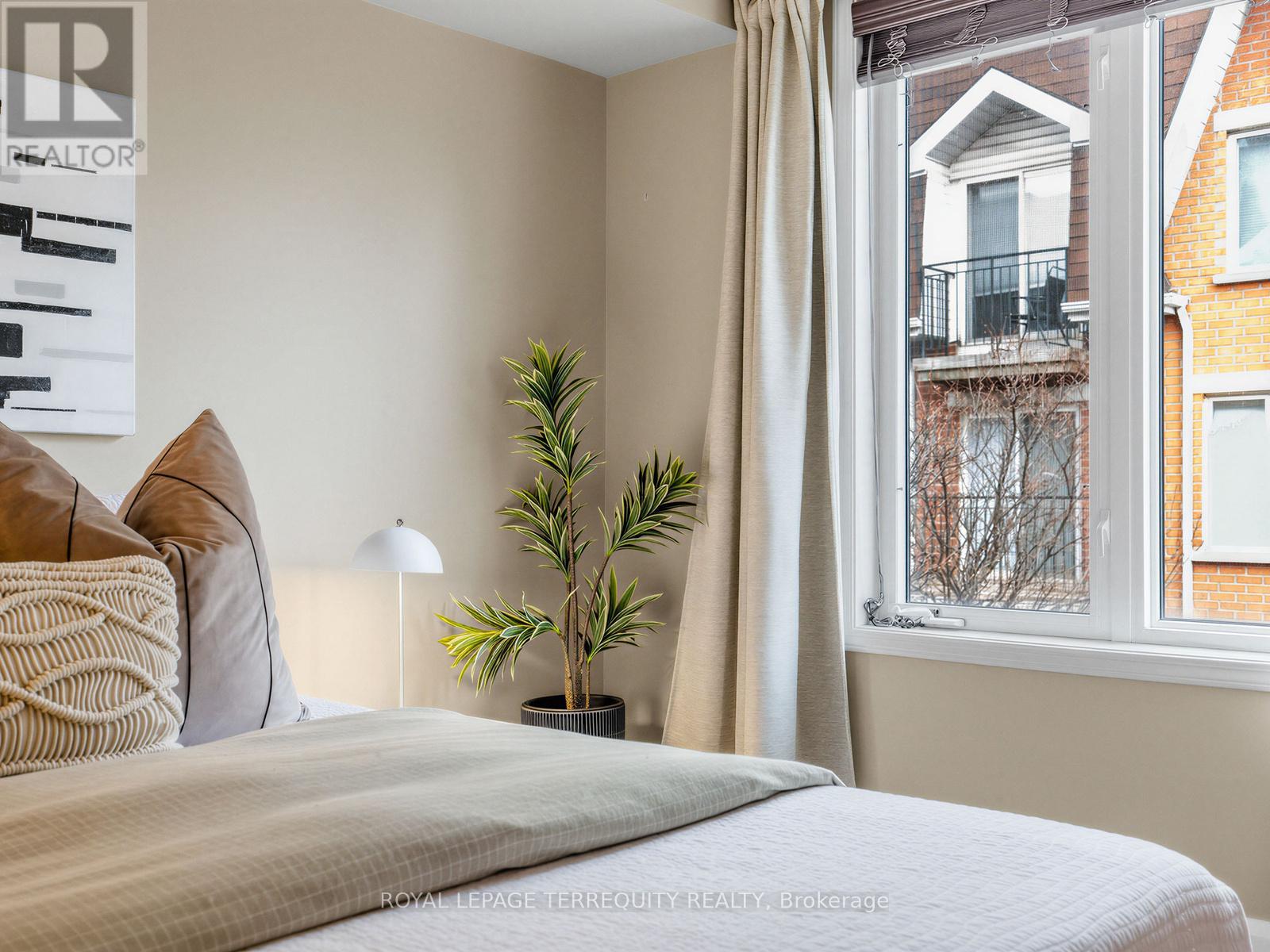 301 - 60 Joe Shuster Way, Toronto, Ontario  M6K 1Y8 - Photo 19 - W12925186