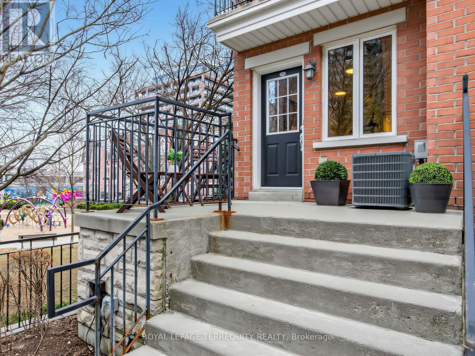 301 - 60 Joe Shuster Way, Toronto, Ontario  M6K 1Y8 - Photo 2 - W12925186