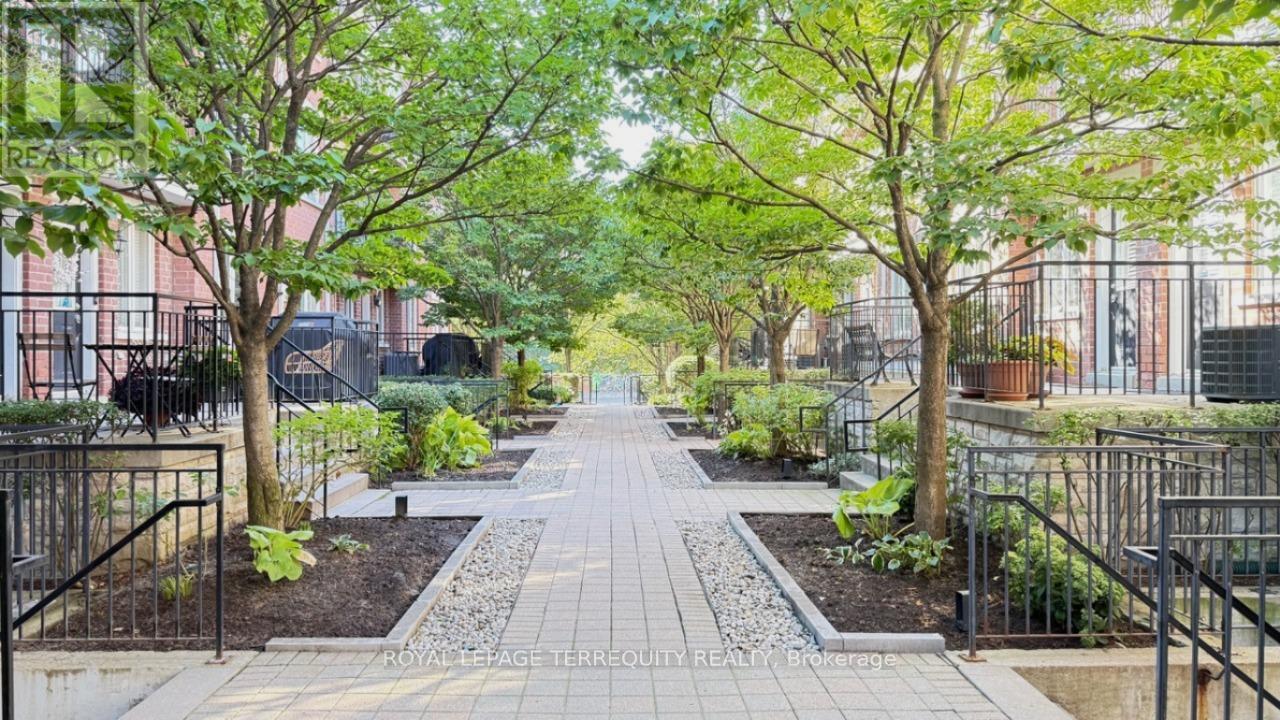 301 - 60 Joe Shuster Way, Toronto, Ontario  M6K 1Y8 - Photo 39 - W12925186