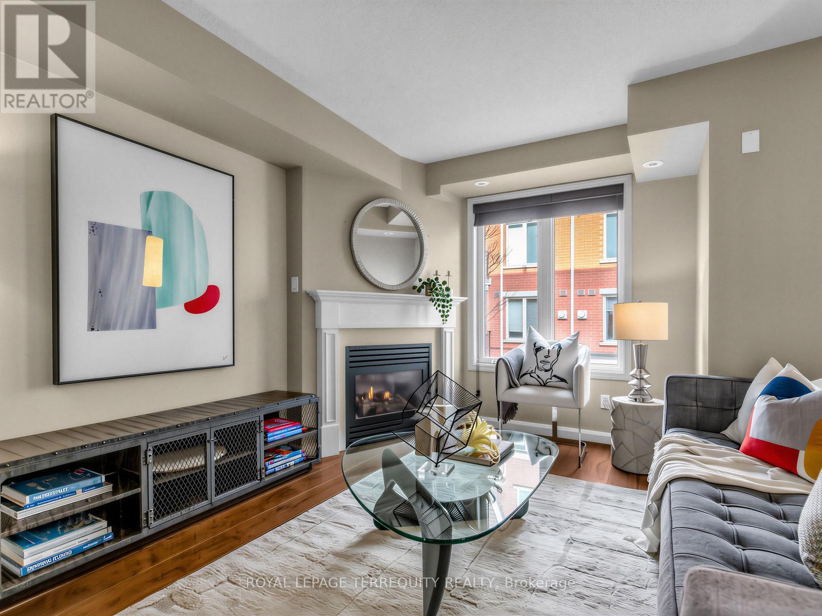 301 - 60 Joe Shuster Way, Toronto, Ontario  M6K 1Y8 - Photo 5 - W12925186