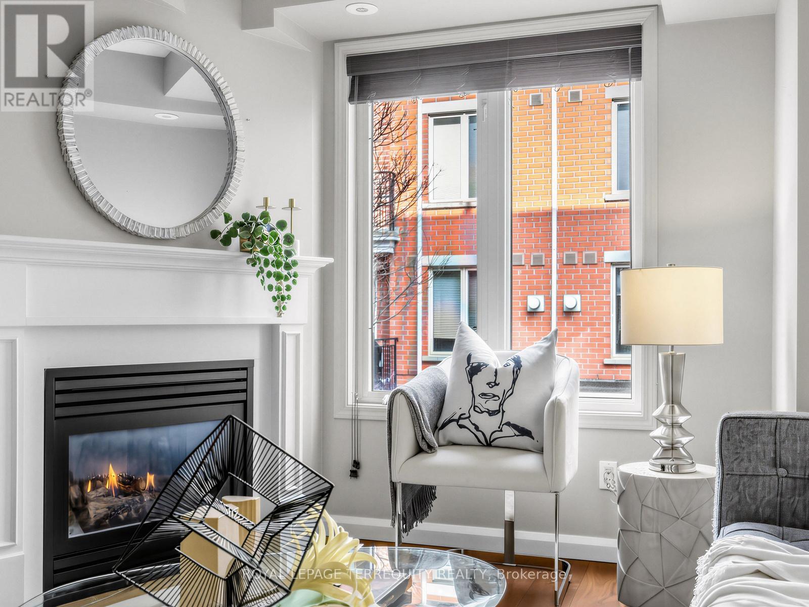 301 - 60 Joe Shuster Way, Toronto, Ontario  M6K 1Y8 - Photo 6 - W12925186