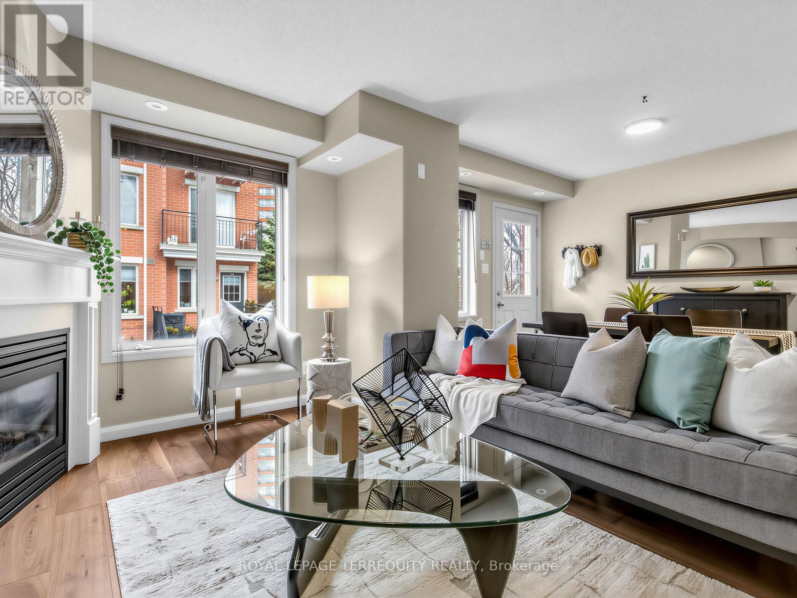 301 - 60 Joe Shuster Way, Toronto, Ontario  M6K 1Y8 - Photo 7 - W12925186