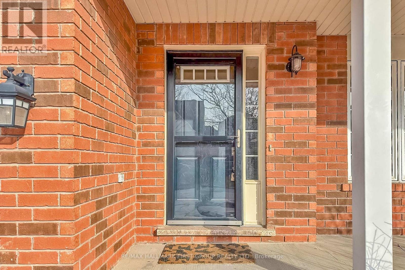 929 Bessy Trail, Milton, Ontario  L9T 0H2 - Photo 3 - W12925200