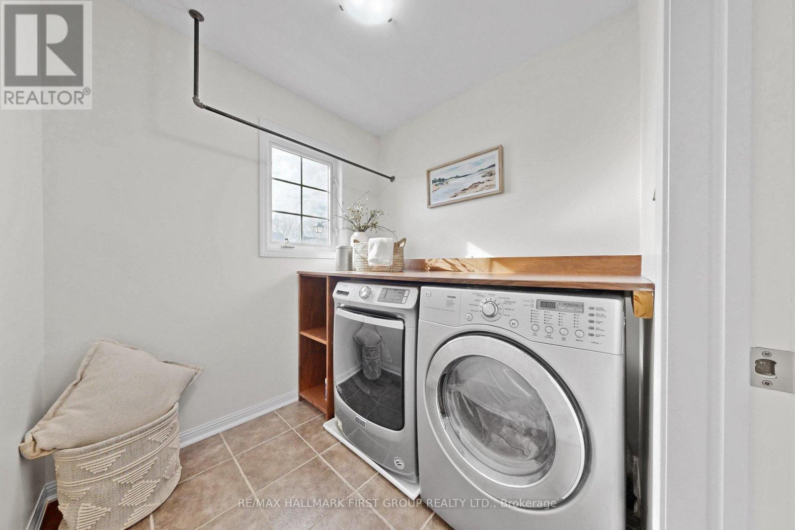 929 Bessy Trail, Milton, Ontario  L9T 0H2 - Photo 34 - W12925200