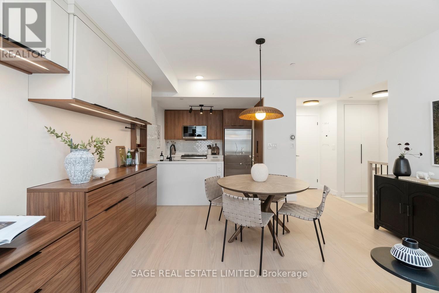 18 - 10 Carnation Avenue, Toronto, Ontario  M8V 0B8 - Photo 3 - W12925226