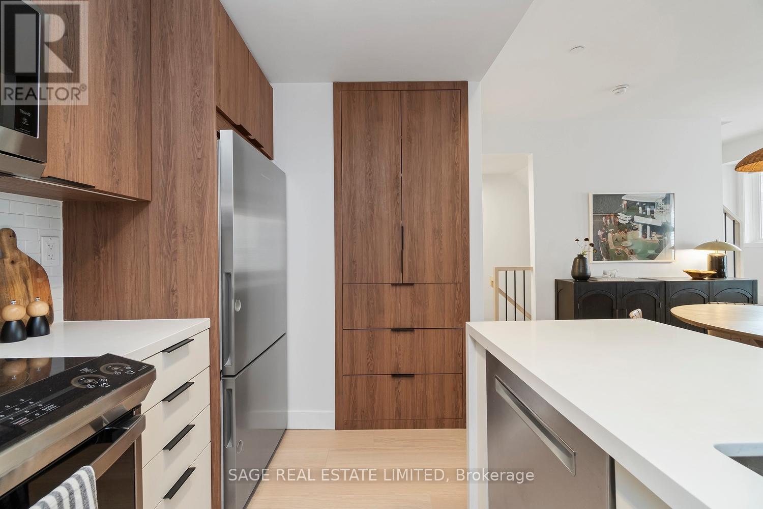 18 - 10 Carnation Avenue, Toronto, Ontario  M8V 0B8 - Photo 5 - W12925226