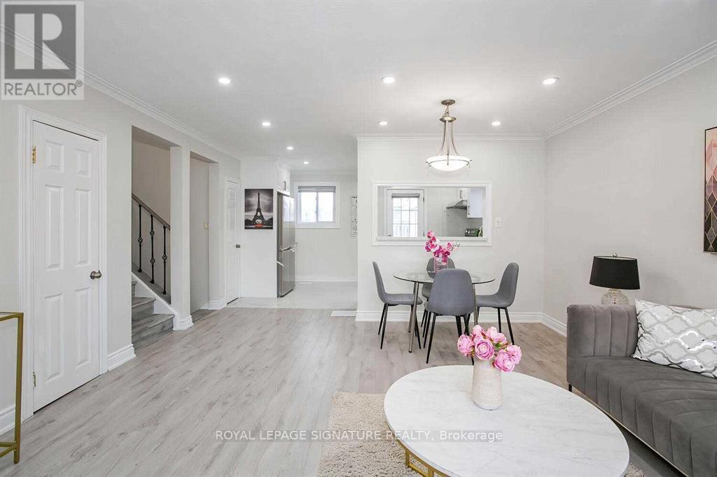 Upper - 26 Horwood Drive, Brampton, Ontario  L6X 2B8 - Photo 3 - W12925244