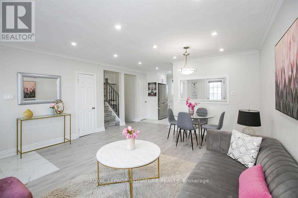 Upper - 26 Horwood Drive, Brampton, Ontario  L6X 2B8 - Photo 4 - W12925244