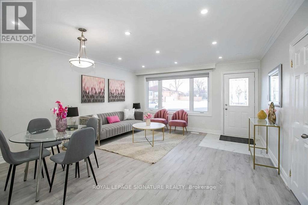 Upper - 26 Horwood Drive, Brampton, Ontario  L6X 2B8 - Photo 5 - W12925244