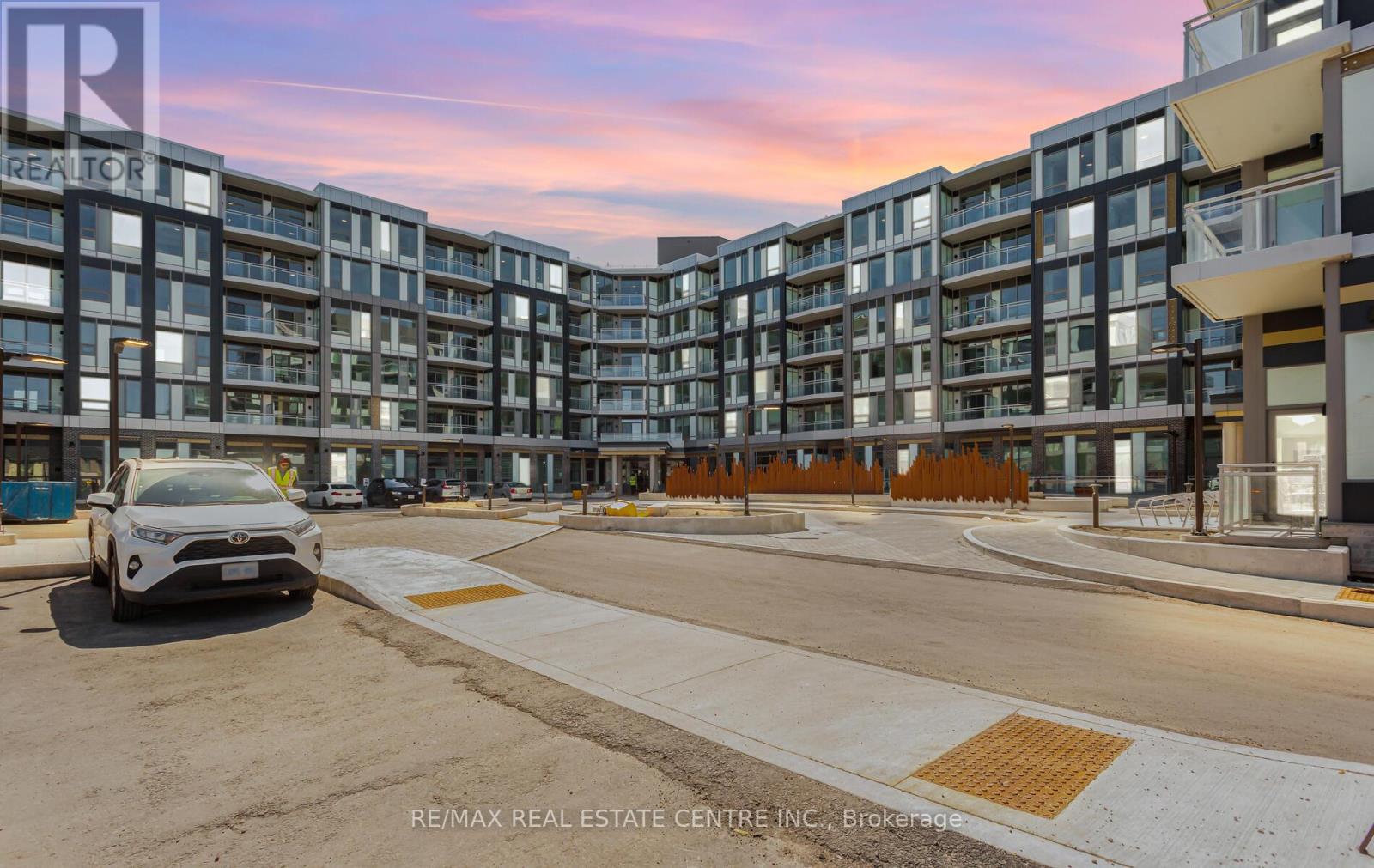441 - 2501 SAW WHET BOULEVARD, Oakville, Ontario