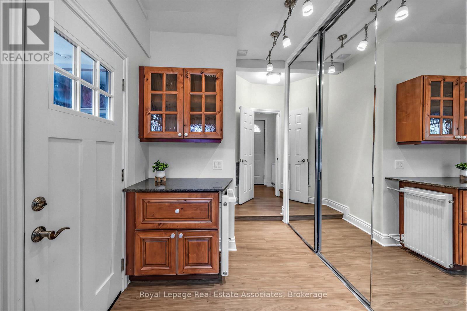 1593 Glenburnie Road, Mississauga, Ontario  L5G 3C9 - Photo 17 - W12925262