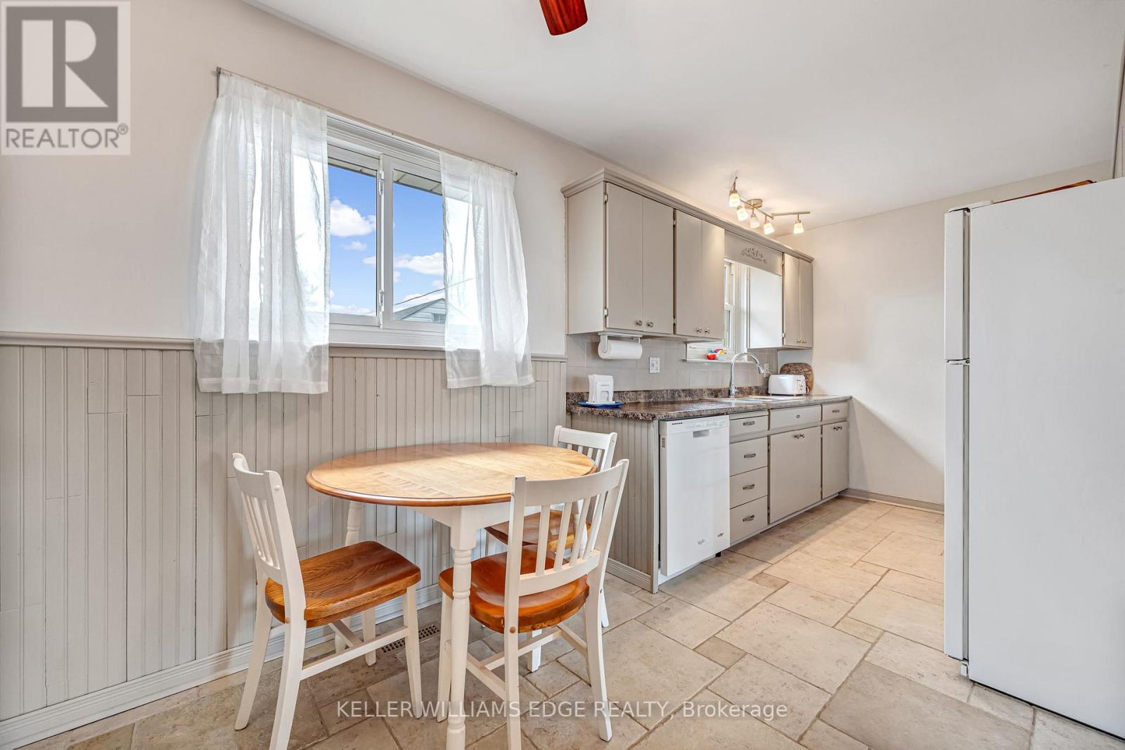 5352 Salem Road, Burlington, Ontario  L7L 3X3 - Photo 10 - W12925272