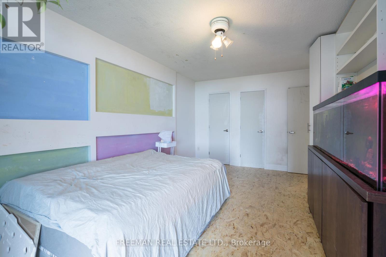 906 - 135 Marlee Avenue, Toronto, Ontario  M6B 4C6 - Photo 25 - W12925276