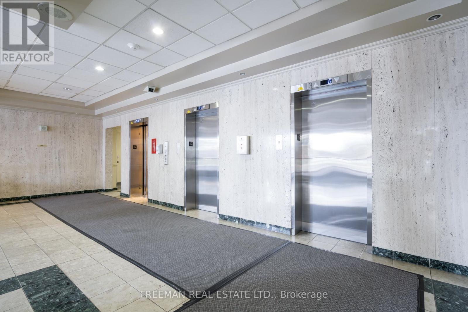 906 - 135 Marlee Avenue, Toronto, Ontario  M6B 4C6 - Photo 32 - W12925276