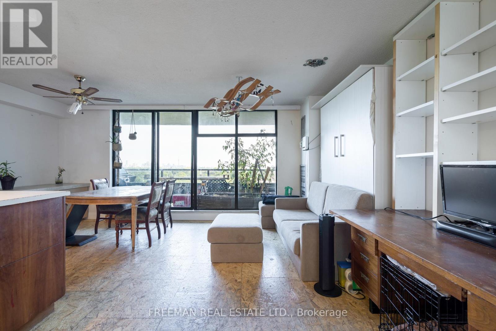 906 - 135 Marlee Avenue, Toronto, Ontario  M6B 4C6 - Photo 6 - W12925276