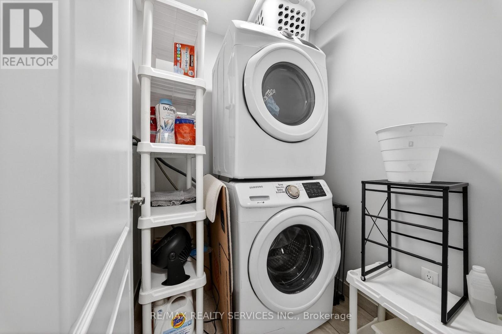 76 Phyllis Drive, Caledon, Ontario  L7C 4E2 - Photo 24 - W12925284