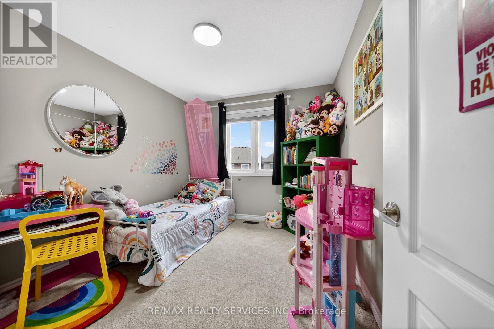 76 Phyllis Drive, Caledon, Ontario  L7C 4E2 - Photo 35 - W12925284