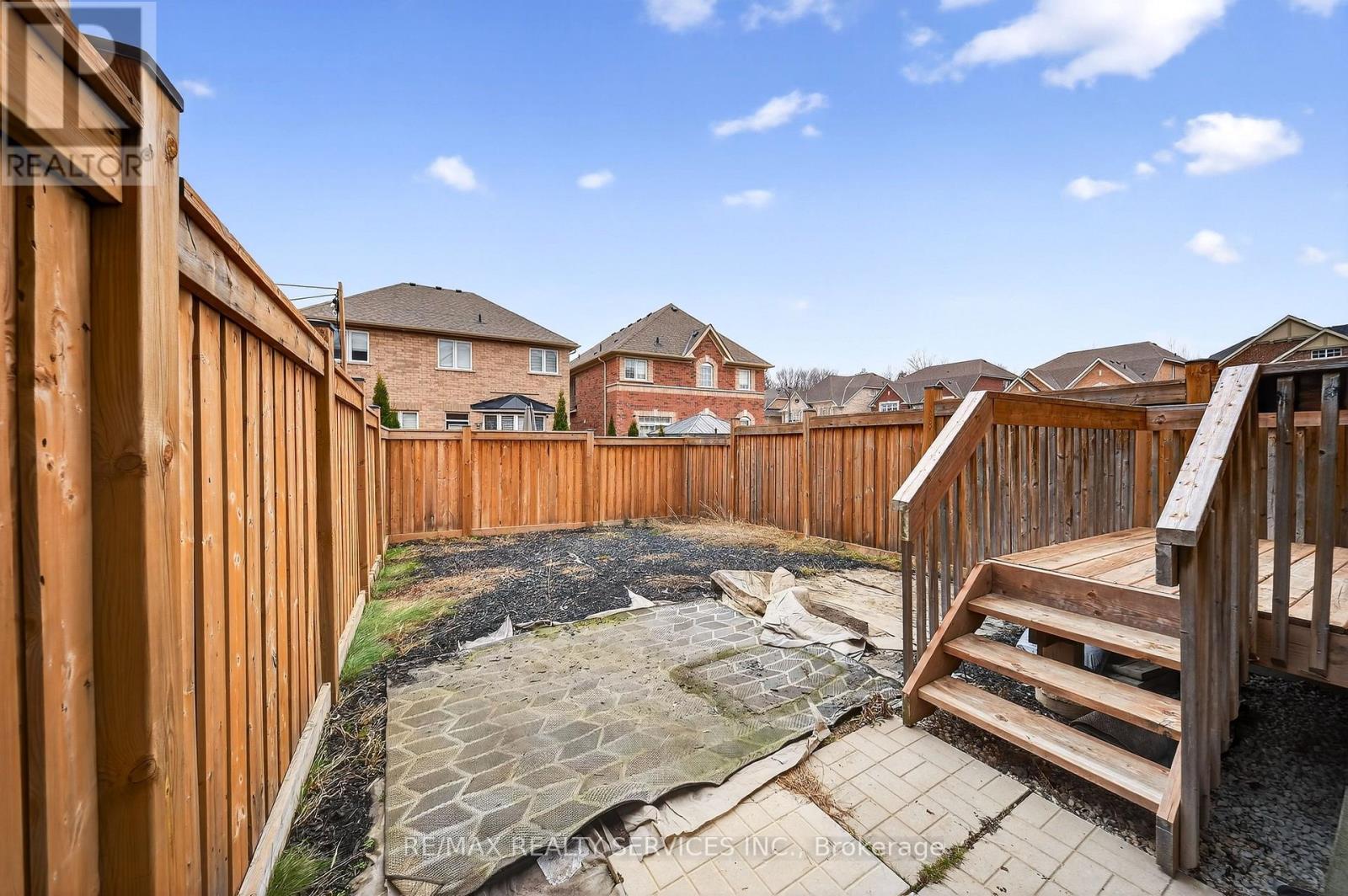 76 Phyllis Drive, Caledon, Ontario  L7C 4E2 - Photo 41 - W12925284